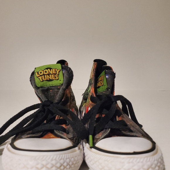 Youth Looney Tunes Converse Chuck Taylor All Stars - Picture 5 of 11